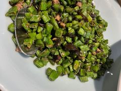 -荷花亭·湖北融合菜(十堰武商MALL店)