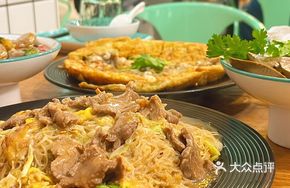 Beef Stir-Fried Phoenix Rice Noodles