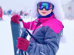 -亚布力新体委滑雪场