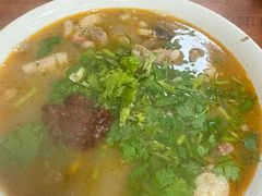 -春雨羊汤店(广开四马路总店)