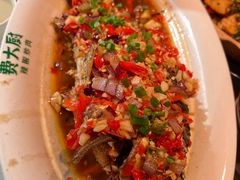 香酥大鲫鱼-费大厨辣椒炒肉(通州万达店)