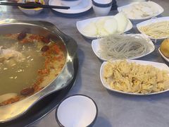 -光头药膳鸡(莱茵小镇店)