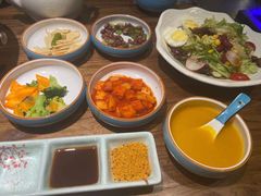 -明洞阿姨·韩式酱蟹烤肉·创意料理(三元桥店)