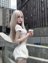 -丝语萱形象