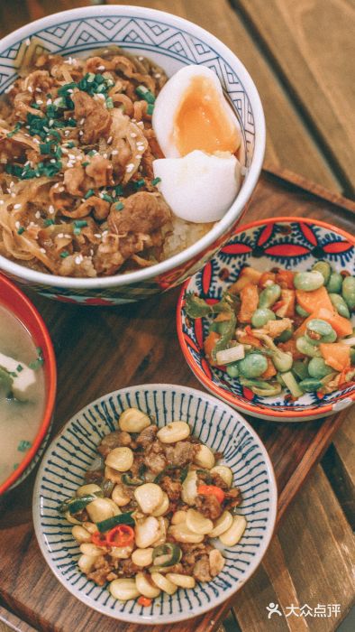 馥家小馆(黔灵山公园店)人气肥牛饭图片