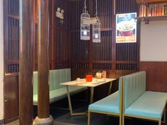 -阿瓦山寨·湘菜现炒·剁椒鱼头王(咸阳总店)