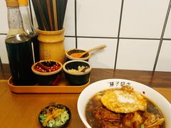 -矮子粉店1985·长沙米粉(湘春路店)