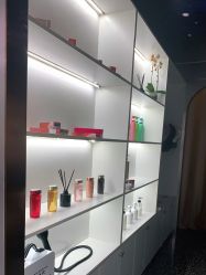 -Tloml salon