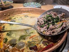 -洱火云南酸菜牛肉火锅(石景山当代商城店)