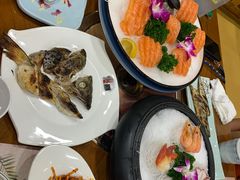 -青瓦餐厅·生鱼片·韩园烤肉(西塔店)