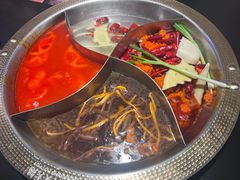 -廖掌柜·重庆鲜货火锅(上海首店)