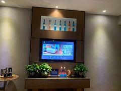 -潮漫酒店(北京通州环球度假区临河里地铁站店)