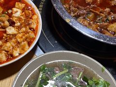 -大众跷脚牛肉馆·非遗传承单位(峨眉山店)