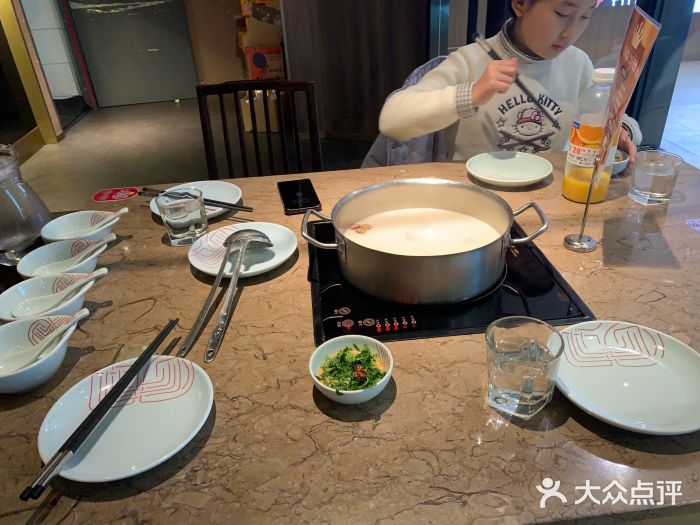 捞王锅物料理(四川北路店)胡椒猪肚鸡图片
