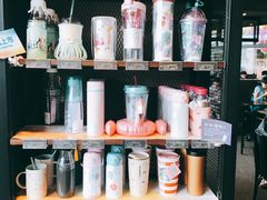 -星巴克臻选(盐城金鹰聚龙湖店)