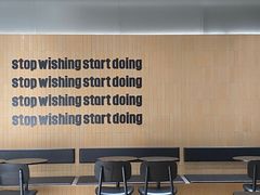 -M Stand(北京平安幸福中心店)