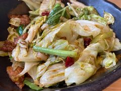 手撕包菜-关东小磨东北菜(上海长风大悦城店)
