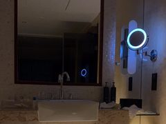 -上海虹桥祥源希尔顿酒店
