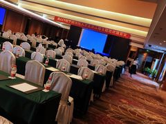 -杭州海华满陇度假酒店