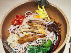 玉溪凉米线-雲說·花(西宸天街店)