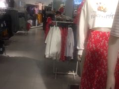 -H&M(天一广场店)