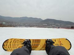 -济南卧虎山滑雪场