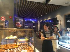 -巴黎贝甜(大宁国际商业广场店)