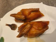 脆皮乳鸽-醉东Oriental House(静安嘉里中心店)