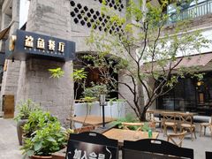-鲨鱼餐厅.海景川粤餐厅(重庆天地店)