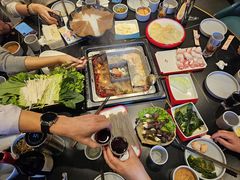 -渝水岸·鲜货火锅(新村7店)