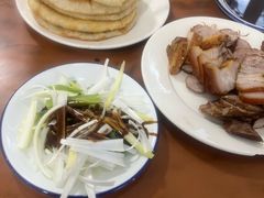 -铁东熏肉大饼铺老二马路黑牌子