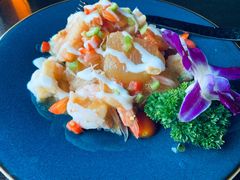 蜜柚鲜虾沙拉-食肆&Fourteen(武林夜市店)