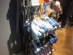 -九木杂物社(新奥购物中心店)