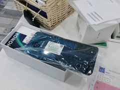 -荣耀授权专卖店(黄浦浙江中路店)