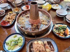 -岳记兴隆·青城腊排铜火锅(融创店)