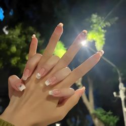 -悦指间美甲美睫