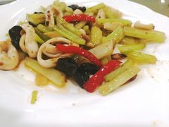 XO酱爆炒鱿鱼圈-旭璟酒家·传统粤菜·湘菜(逸景路店)