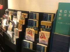 -百老汇电影中心(油麻地店)
