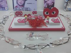-翰佐蔡司小乐圆·依视路星趣控·暴龙眼镜折扣店