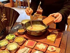 -银米·云南传统过桥米线(双廊黑金冠店)