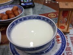 -赵记传承特色牛奶甜品(泉城广场店)