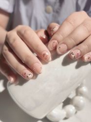 -丽心自助美甲美睫