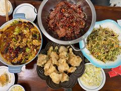 -鸿运大厨·大馅饺子·家常菜