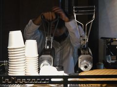 大堂-Metal hands·铁手咖啡