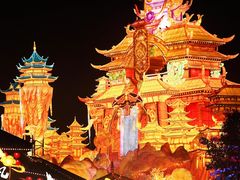 -淄博花灯齐彩城