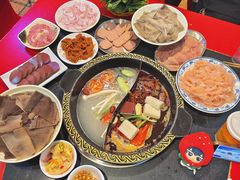 -重庆三峡火锅城(梅林店)