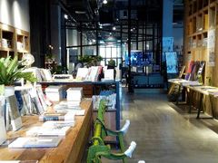 一层展台-403国际艺术中心