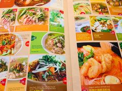 -大头虾越式风味餐厅(光明广场店)