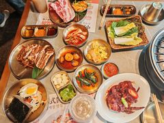 -草家酱蟹炭火烤肉店(珲春南路一店)