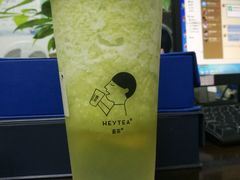青玉菠萝-喜茶(深圳东门1234店)